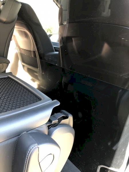 Notre zone d'activité pour ce service Comment réparer et restaurer le pare brise en plexiglass cassé ou fissuré de mon bateau à